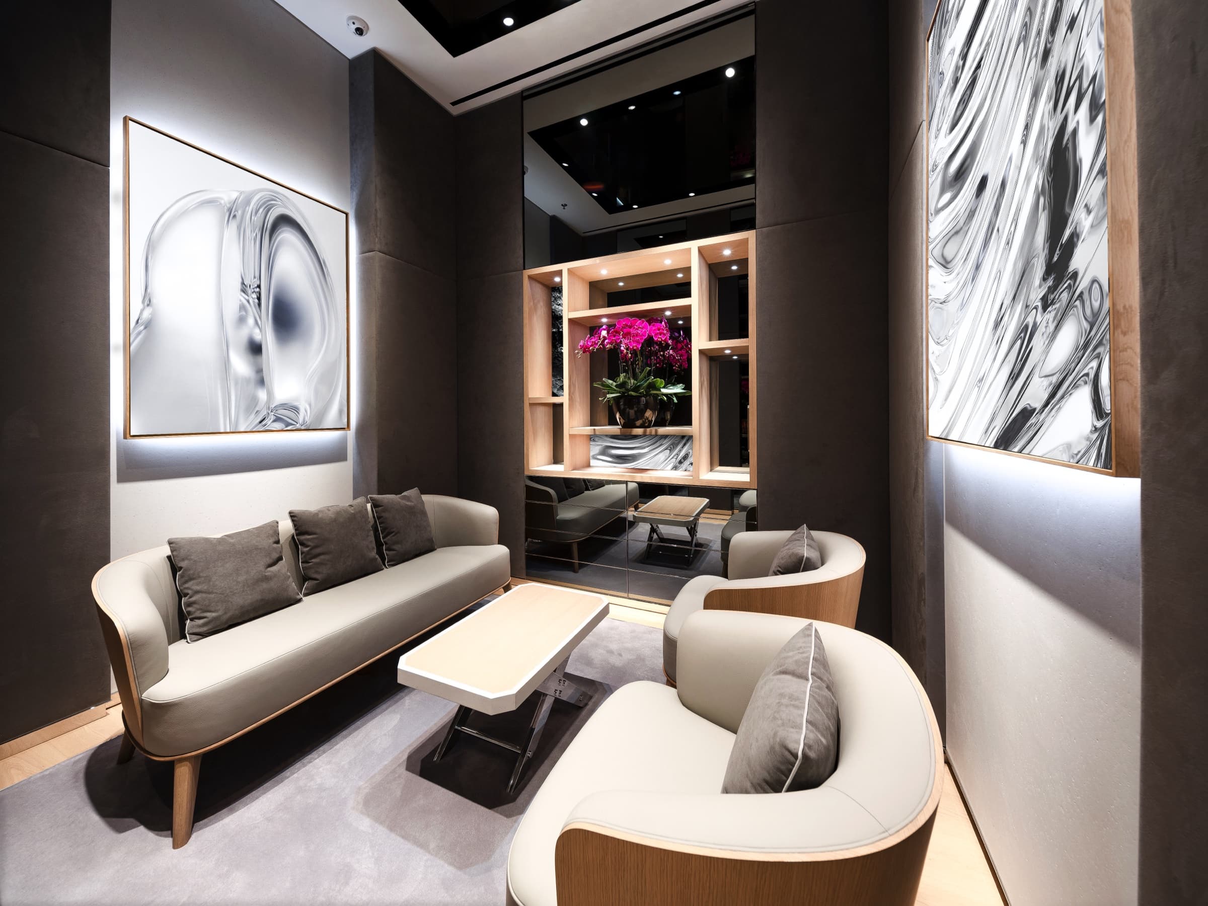 Hublot Wuhan SKP Boutique interior visual, sapphire artwork variant.