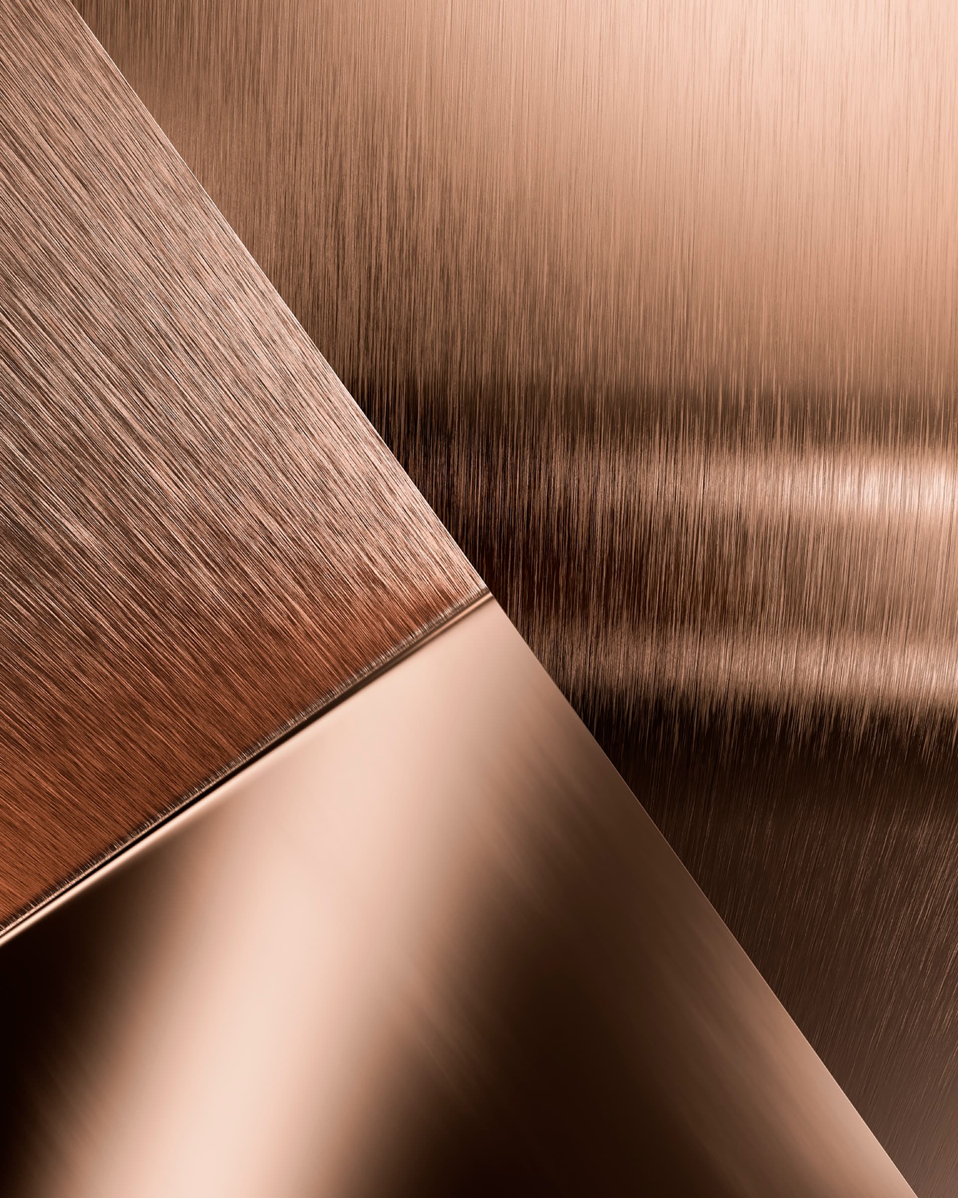 Hublot King Gold pattern composition, 4:5 format.