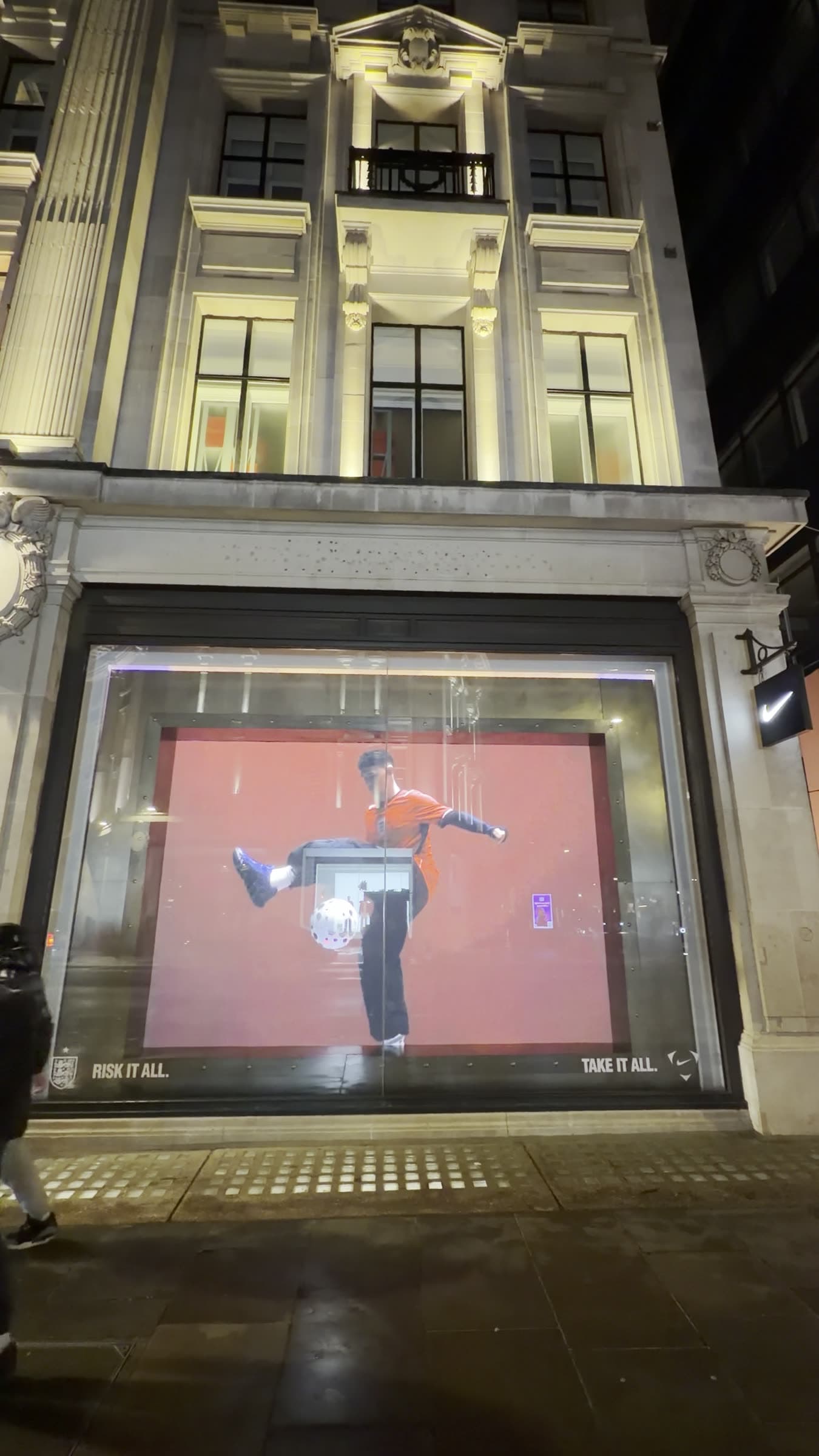 London install documentation, install pass one.